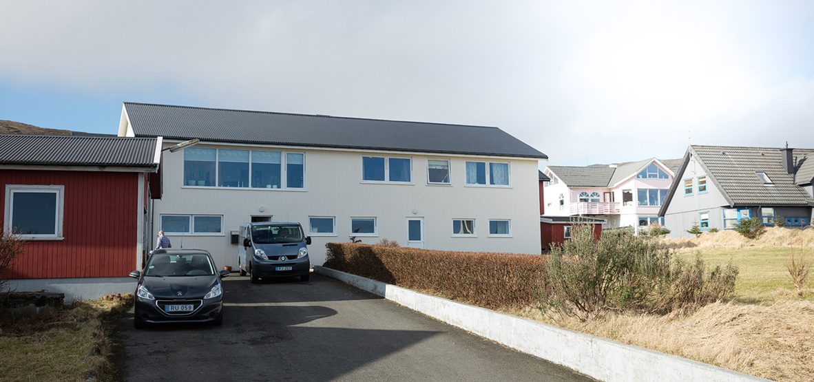 undir_graasteini_torshavn.jpg